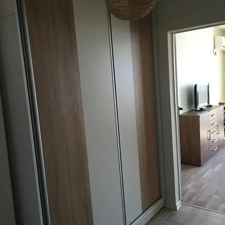 Kalni Bani Apartment *